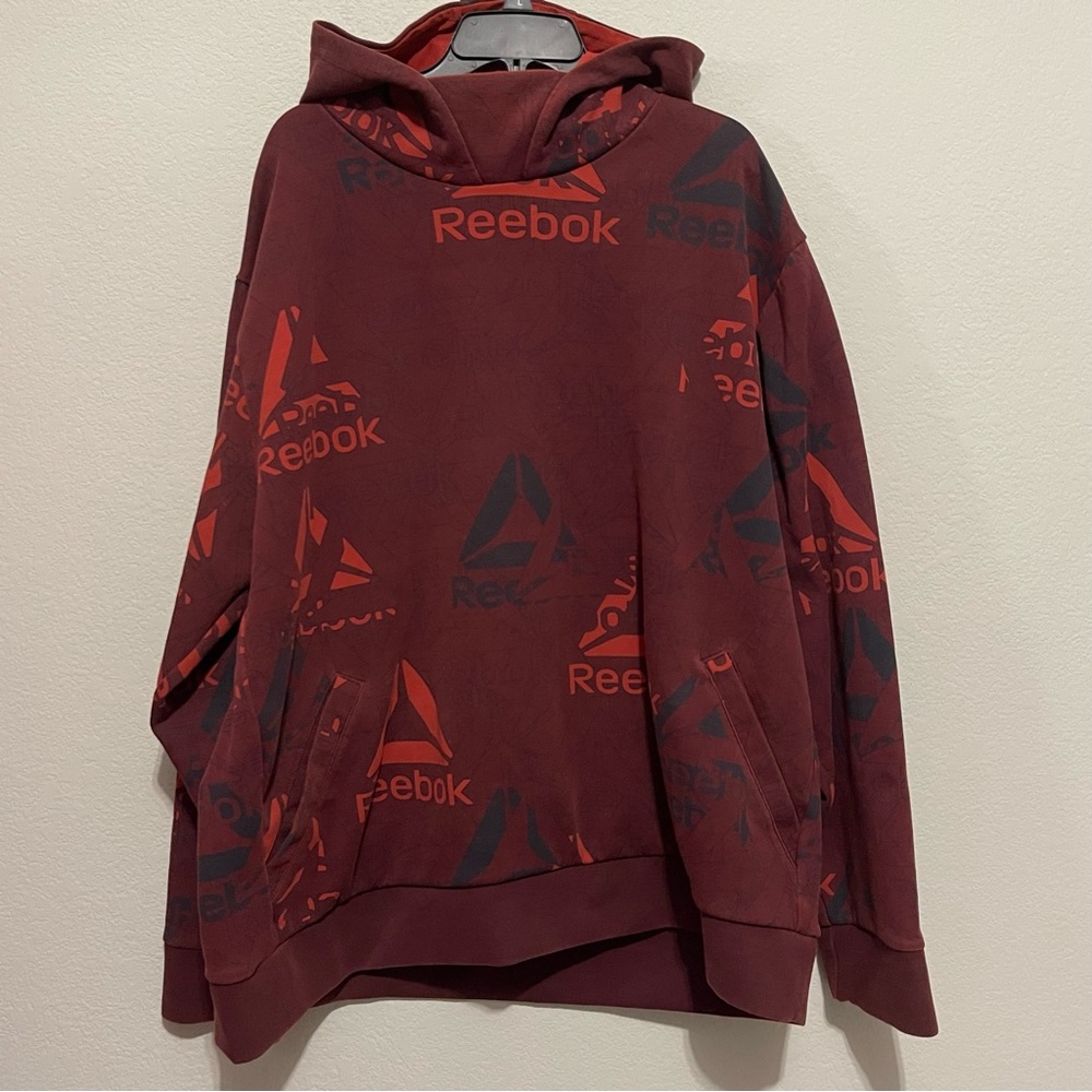 Reebok Men’s Hoodie Sweatshirt Unwind Big All Over Logo in Maroon, Red Size 3XL